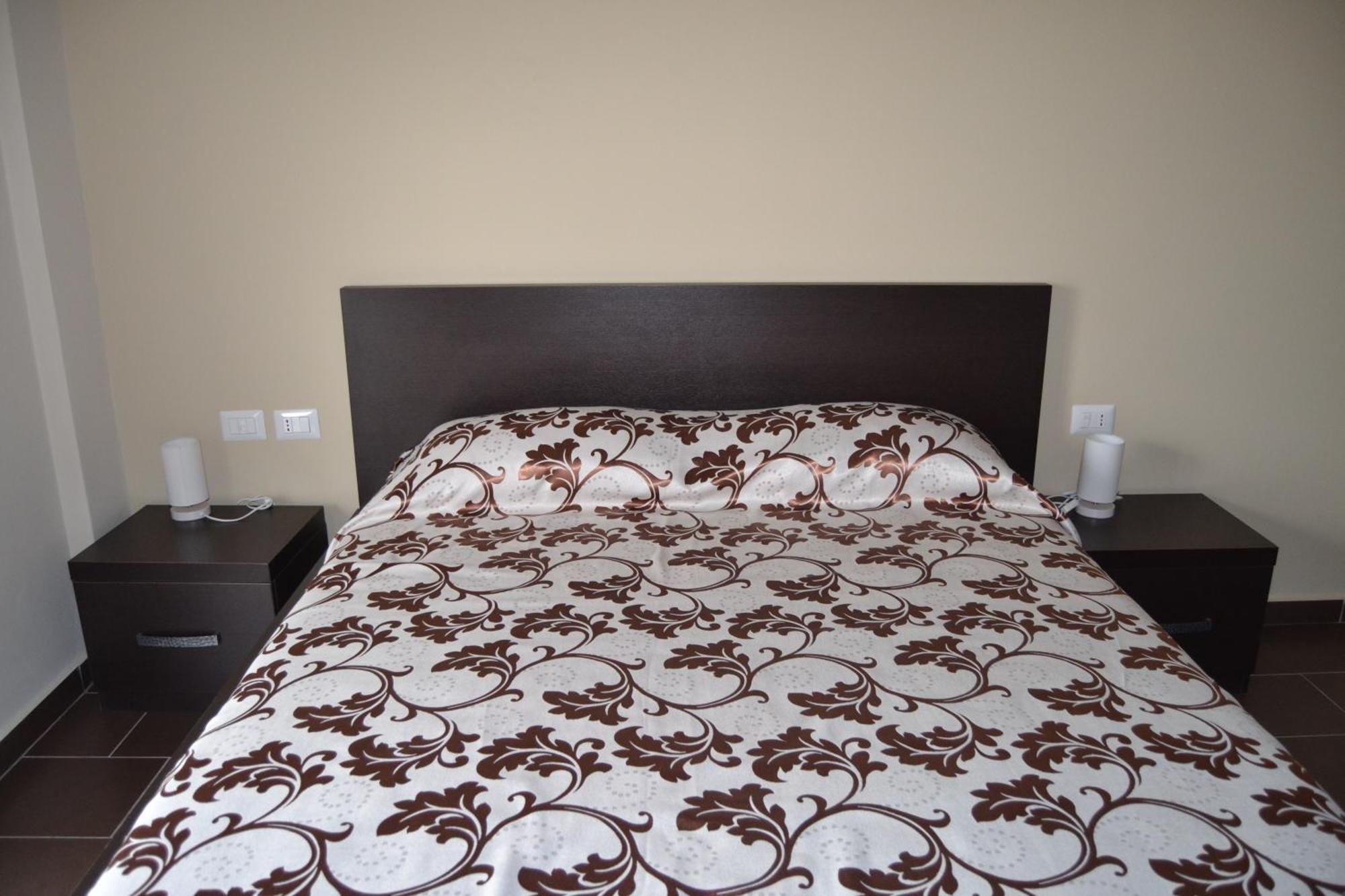 Hotel Kodra E Godenve Vile-Ballaj Habitación foto