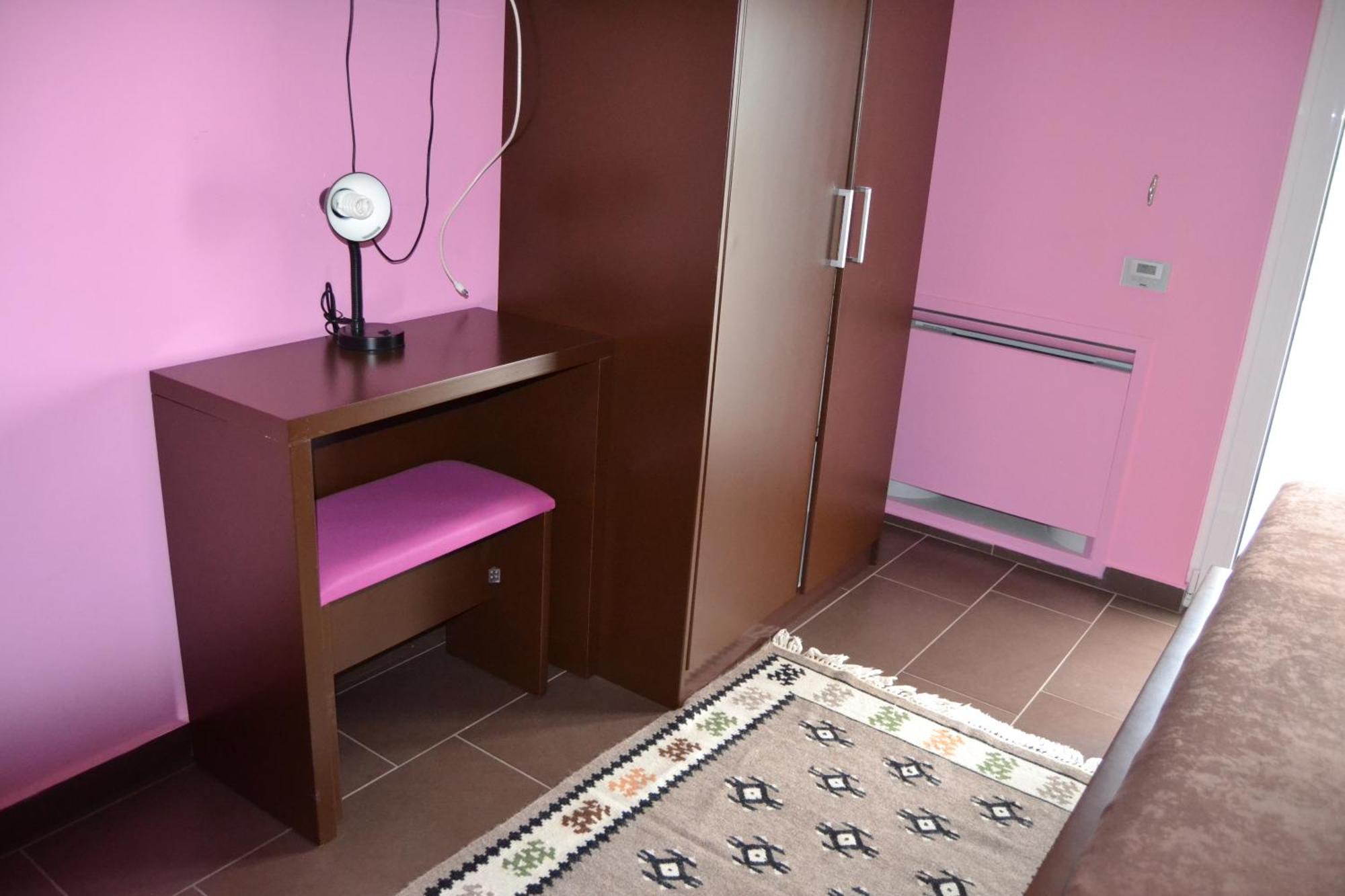 Hotel Kodra E Godenve Vile-Ballaj Habitación foto